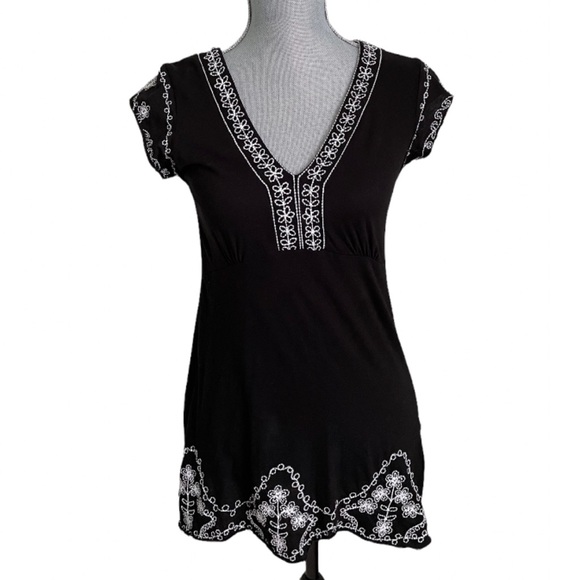 BCBGMaxAzria Tops - BCBG MaxAzria black tunic size M
